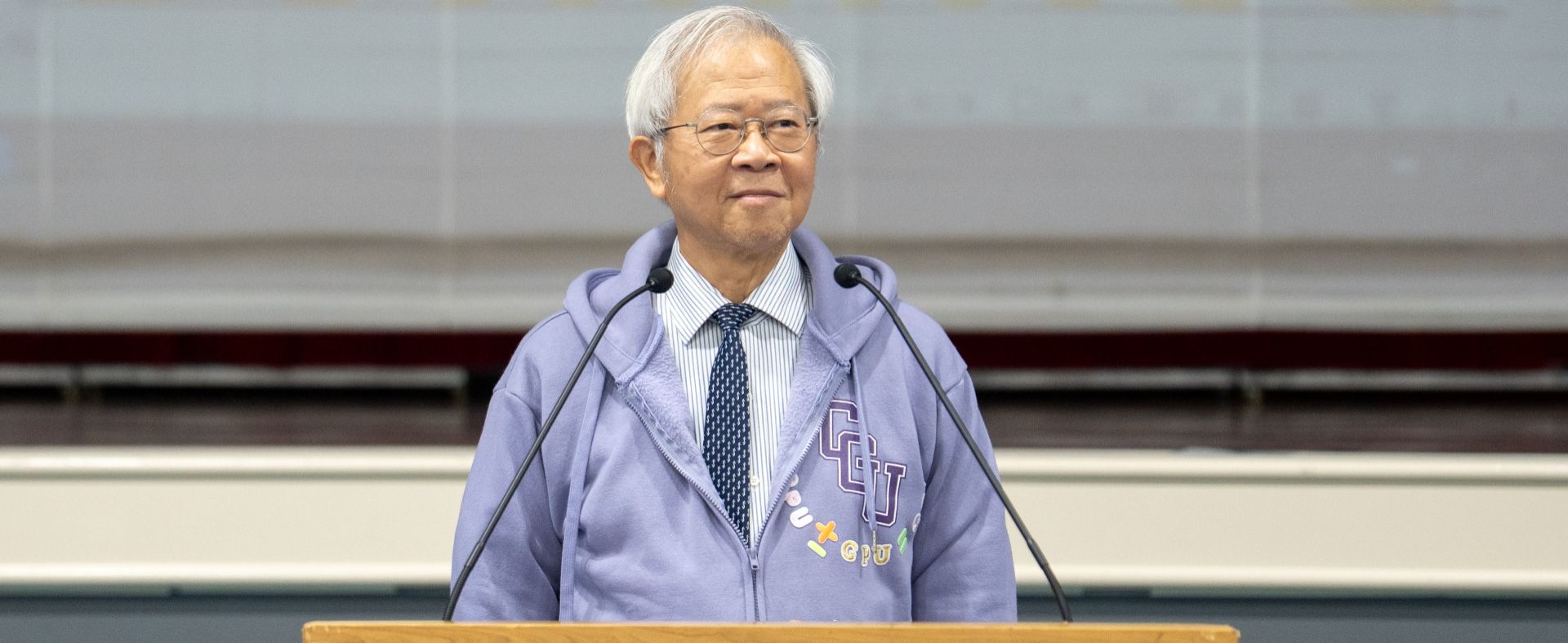 AI愈強、腦袋愈不能外包！ 長庚校長湯明哲勉新生：你的答案要比ChatGPT更好