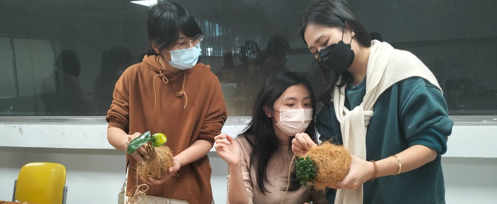 111學年度第1學期文康活動-綠植苔球(3)111.12.01