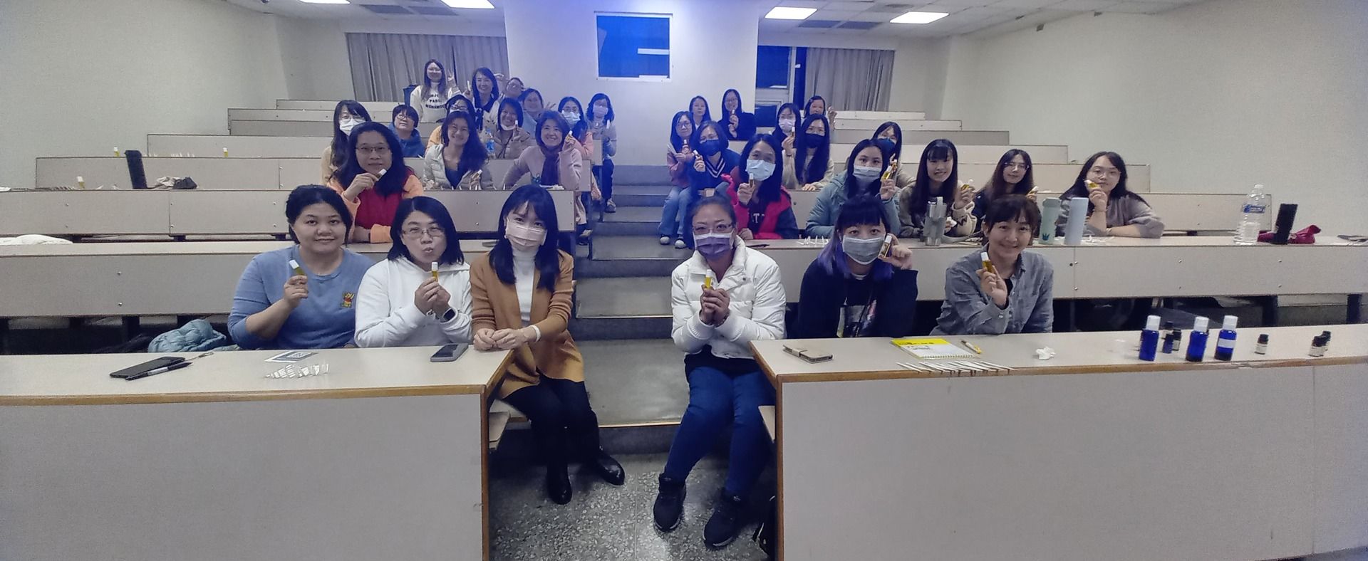 112學年度第1學期文康活動-香氛精油20231226