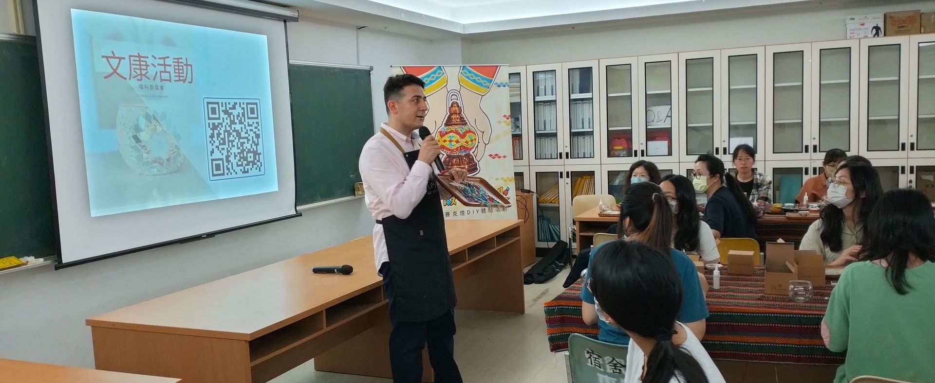 111學年度第2學期文康活動-手作馬賽克燭台