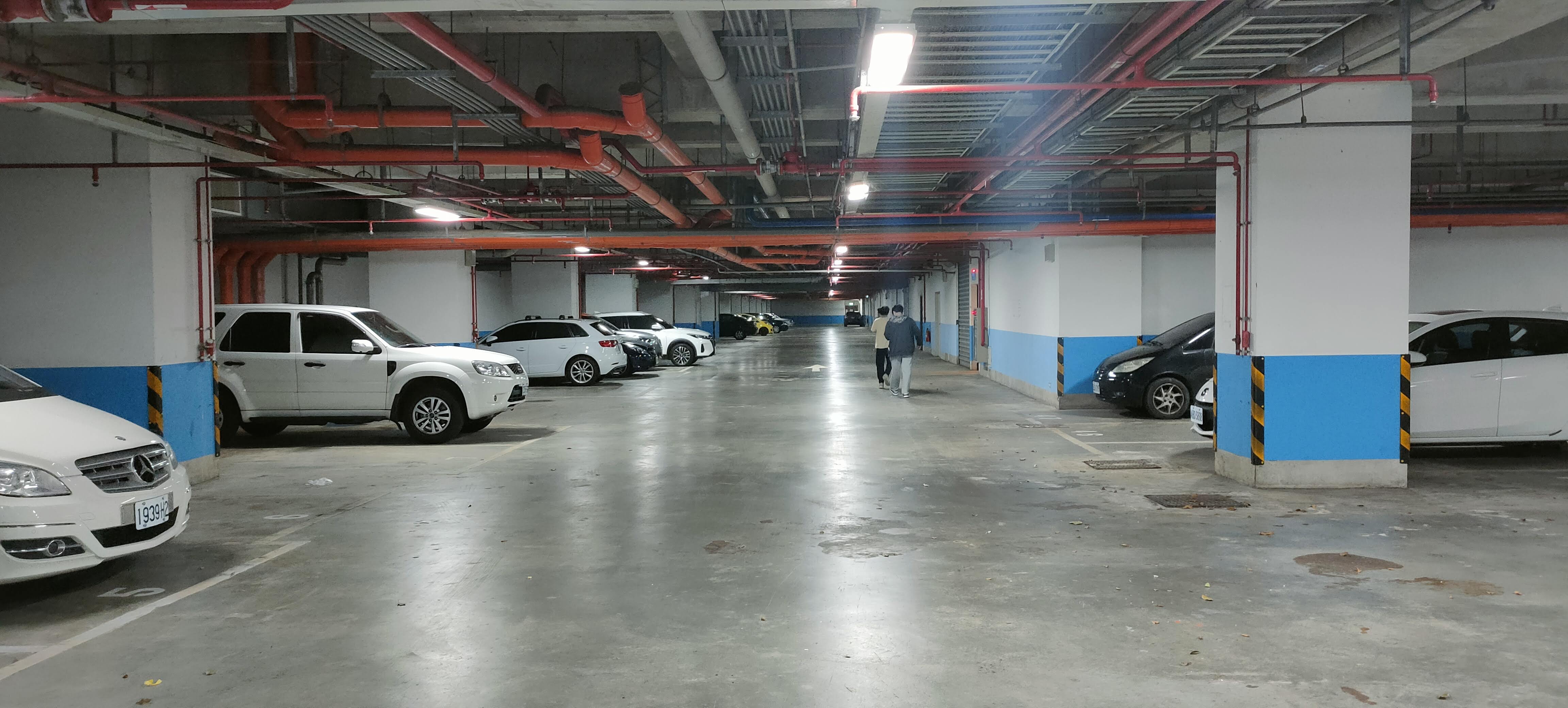 Ming De Parking Lot.jpg