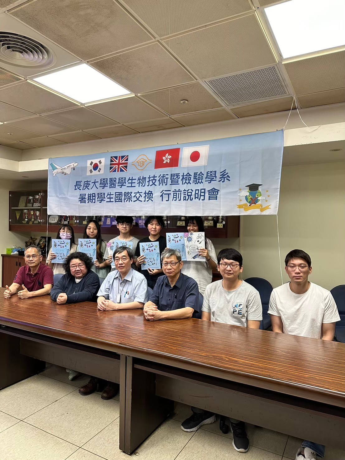 LINE_ALBUM_2024613 2024大學生暑期海外交換行前說明會_241213_31.jpg