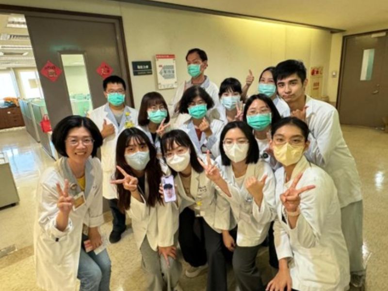推開一扇門【職治系 110 余姿姍 撰】