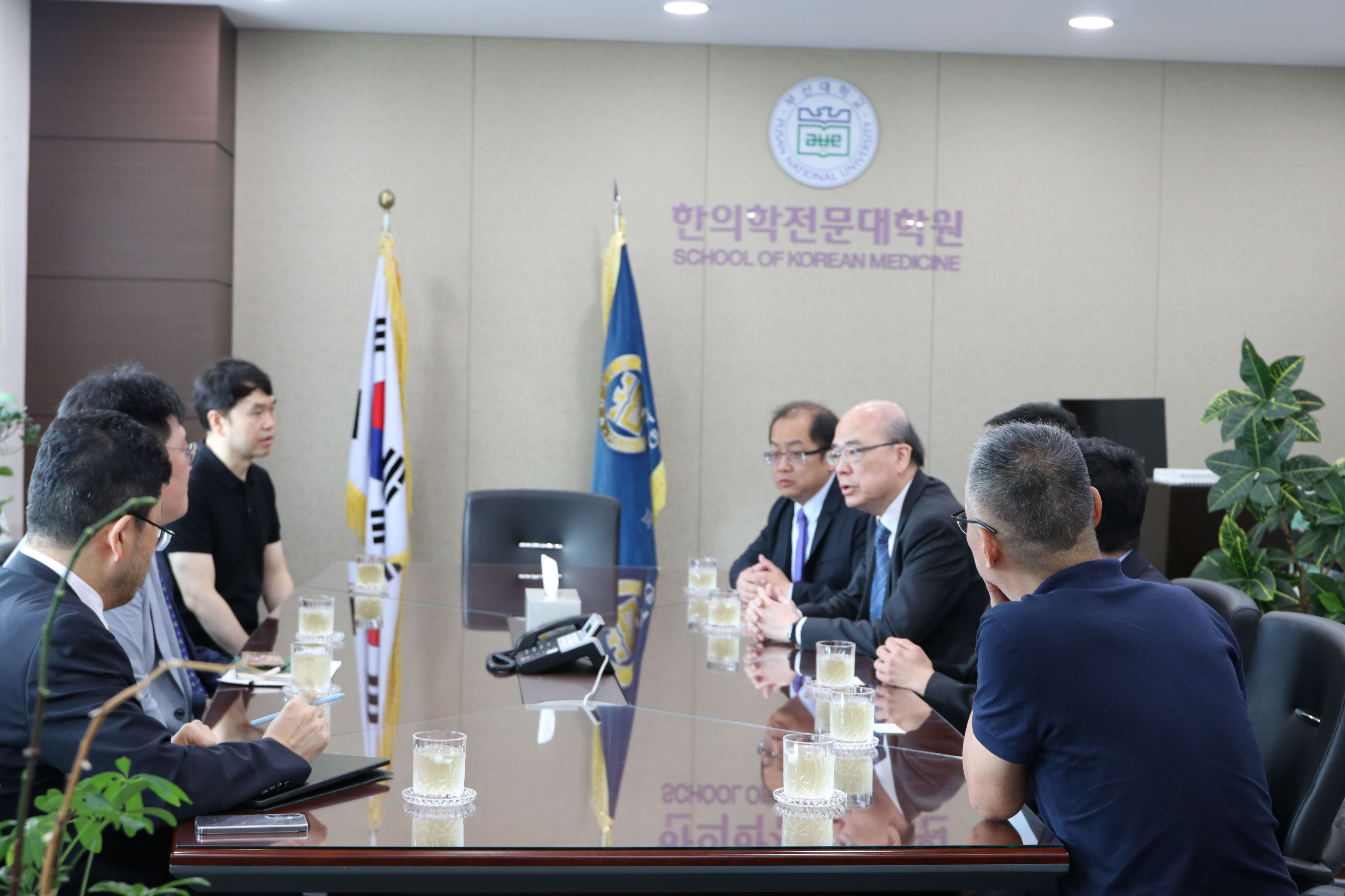 韓國釜山大學討論交流