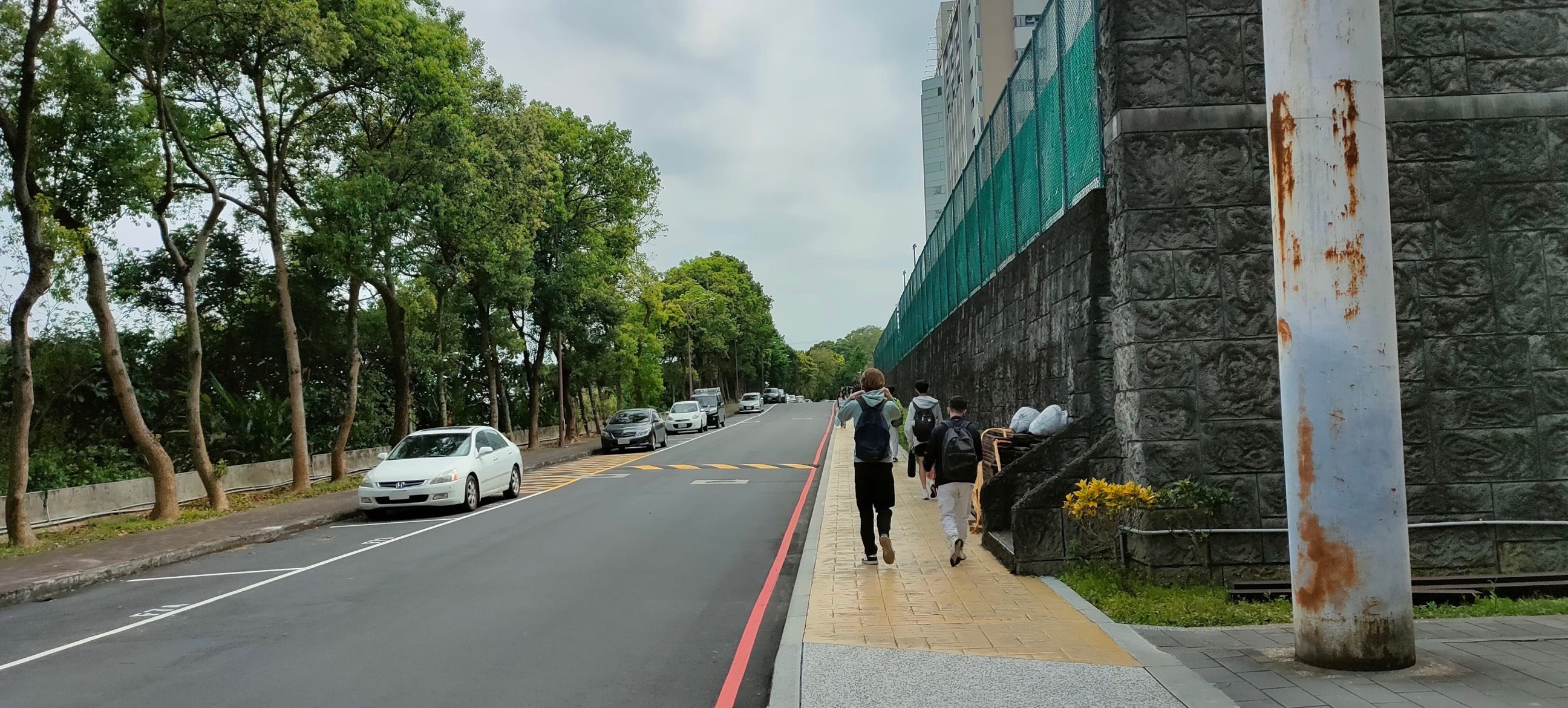 Mountain Road Parking Area.jpg