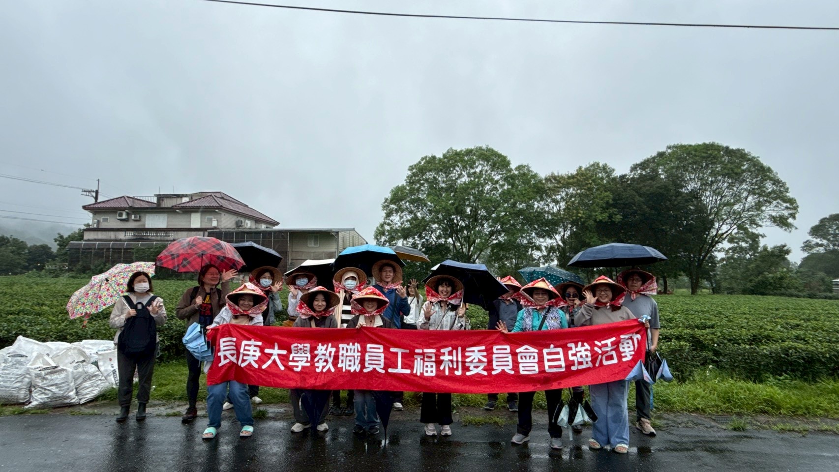 114春季員工旅遊 (6).jpg