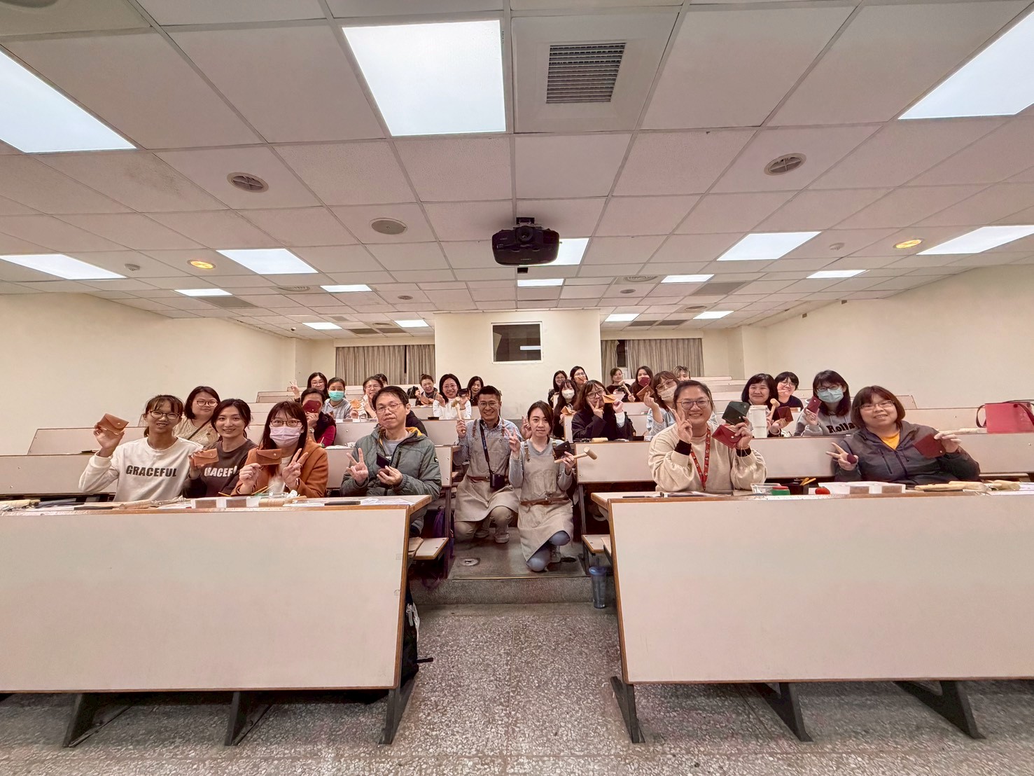 114學年度文康活動-卡夾