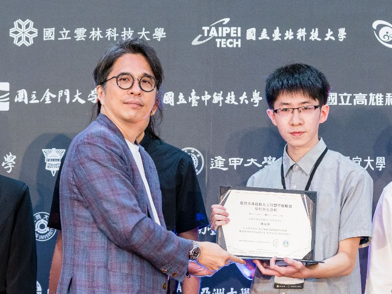 圖1.jpeg