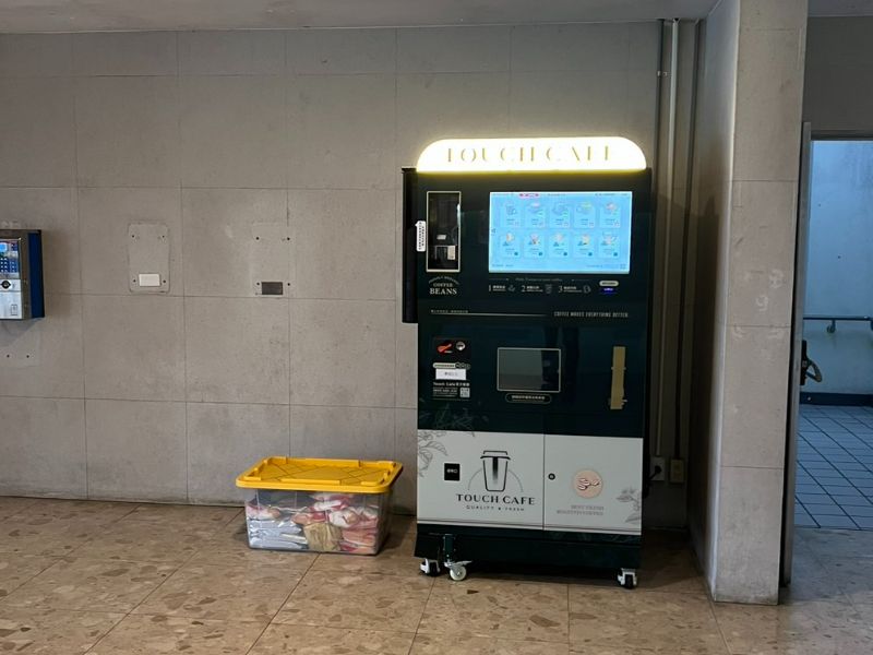 第一醫學大樓2F 樓梯旁