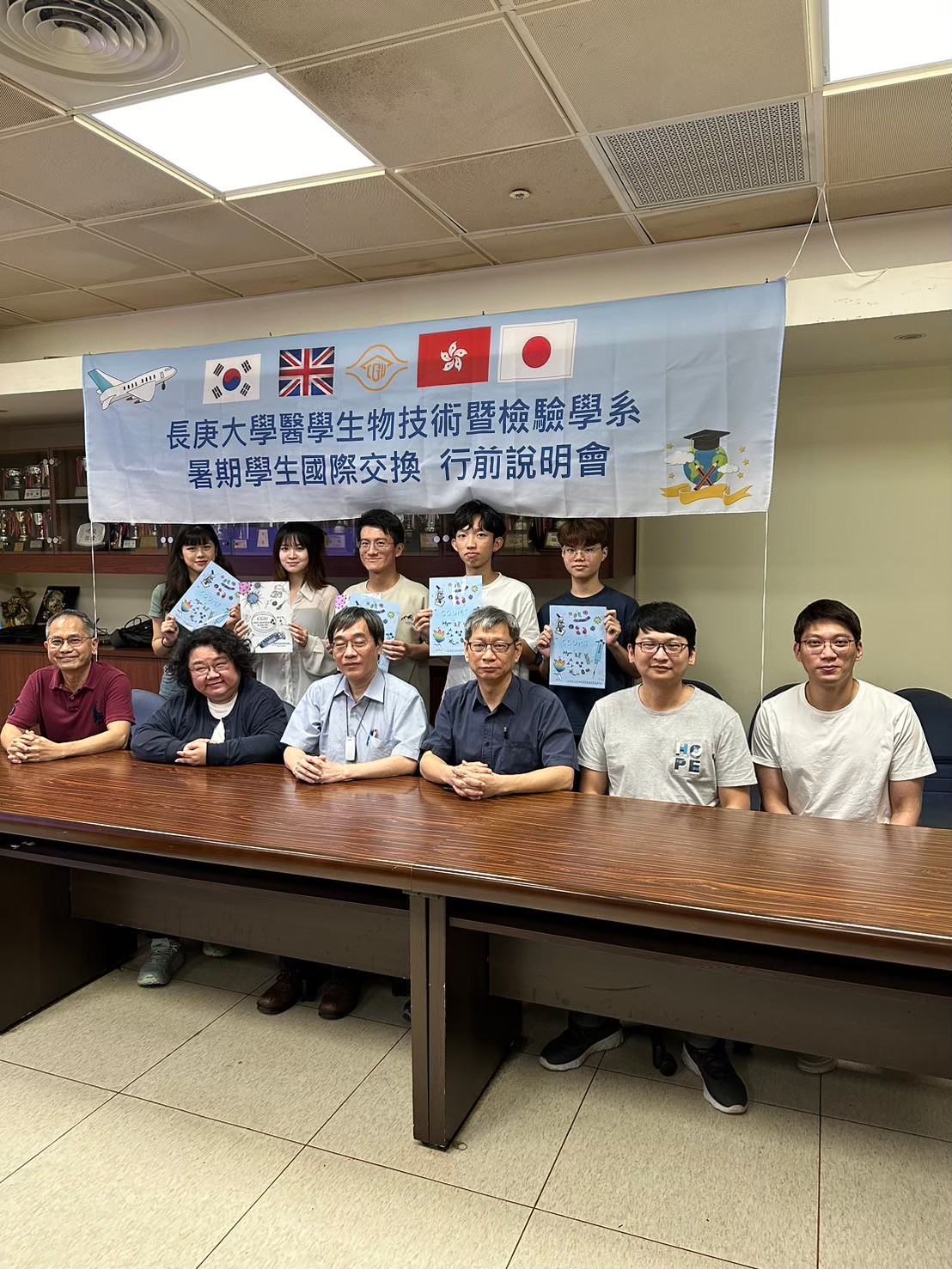 LINE_ALBUM_2024613 2024大學生暑期海外交換行前說明會_241213_26.jpg