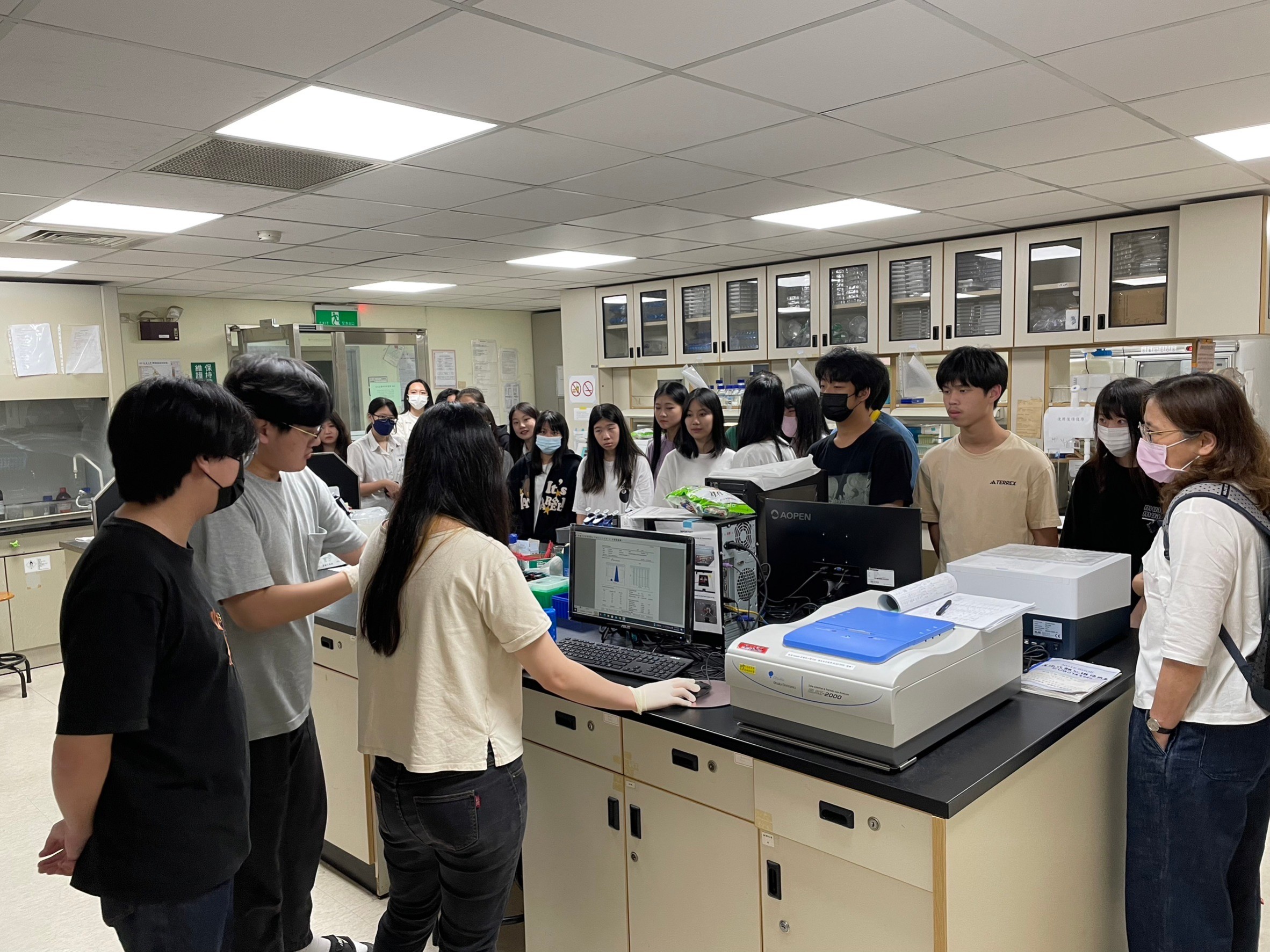 112-0428 北市南港高中參訪-5