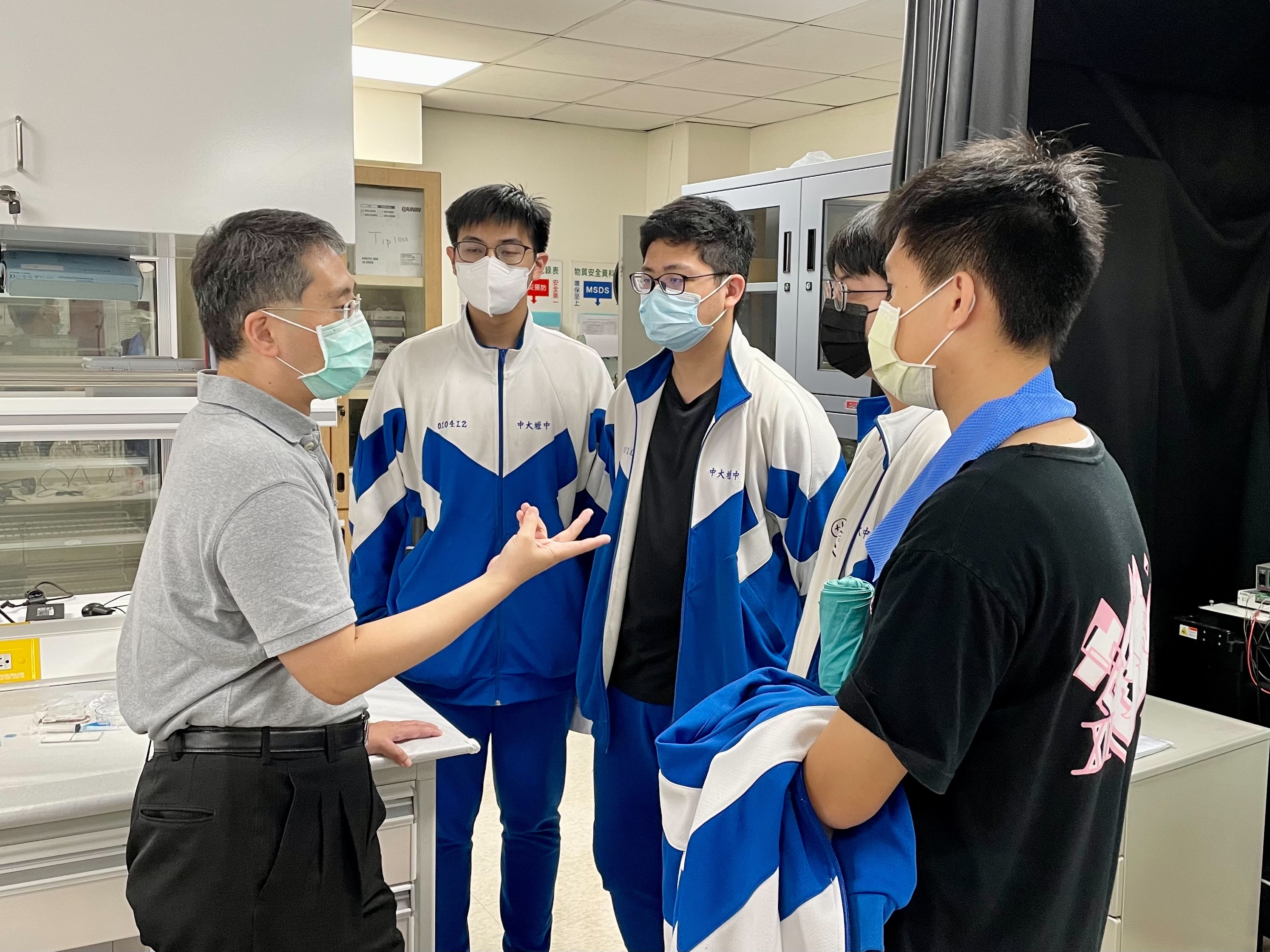 112-0420 桃園中大壢中參訪-1