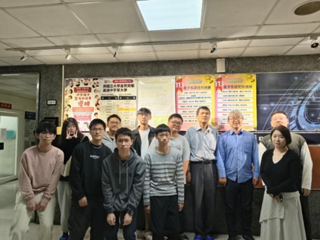 潘教授研究團隊成員合影