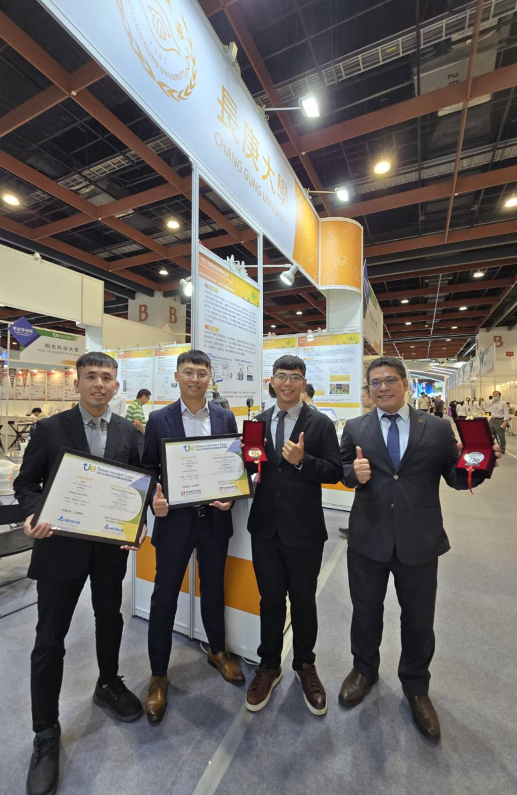 李坤穆教授及其團隊