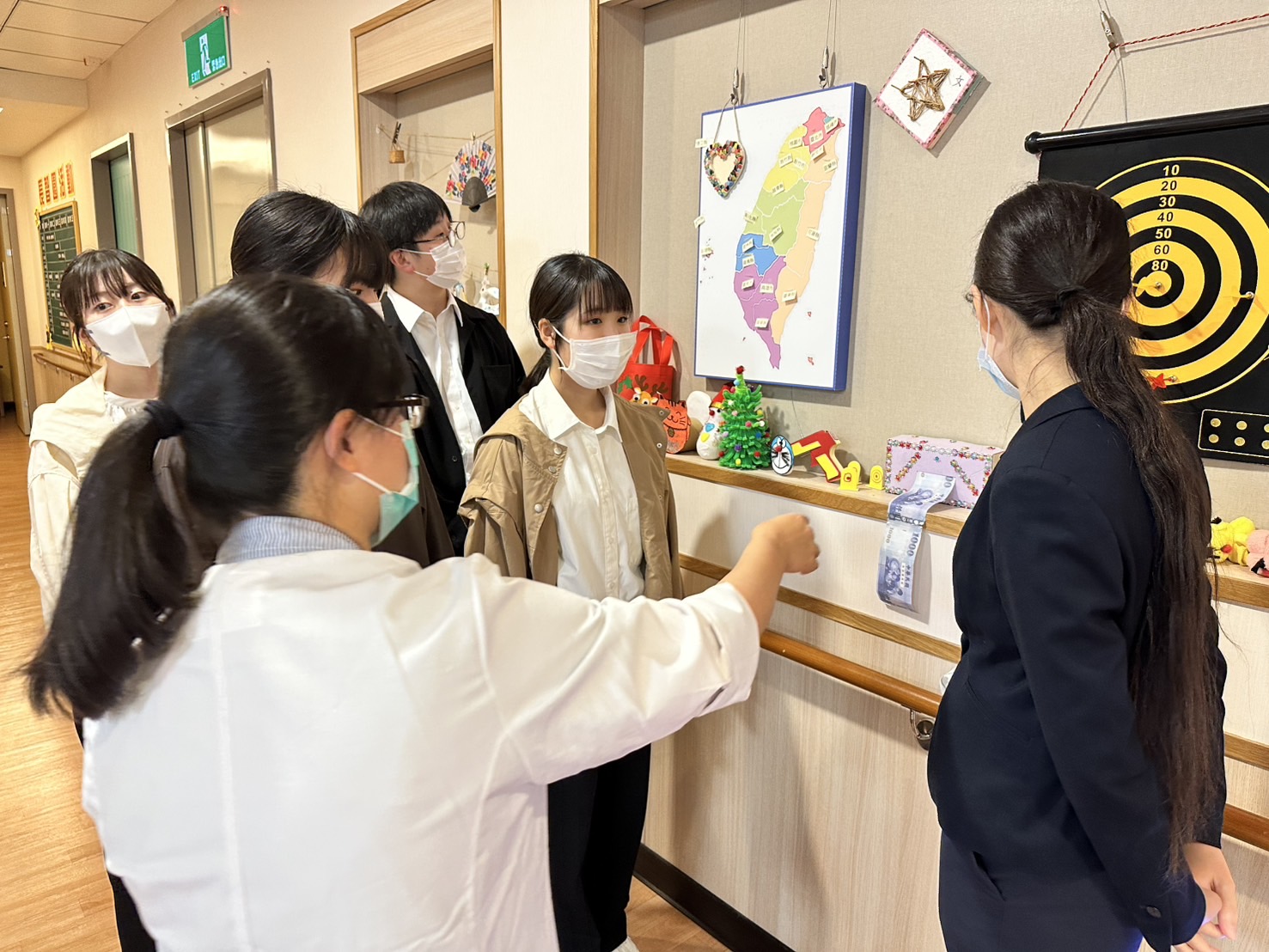 鄰床參訪