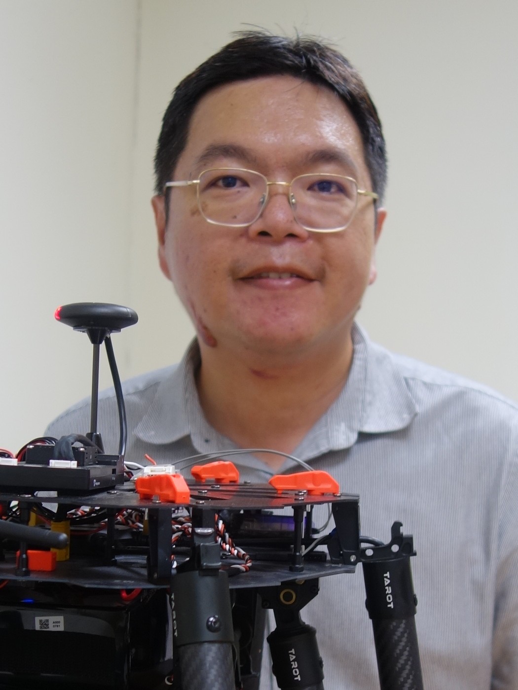 Cheng-Wei Li
