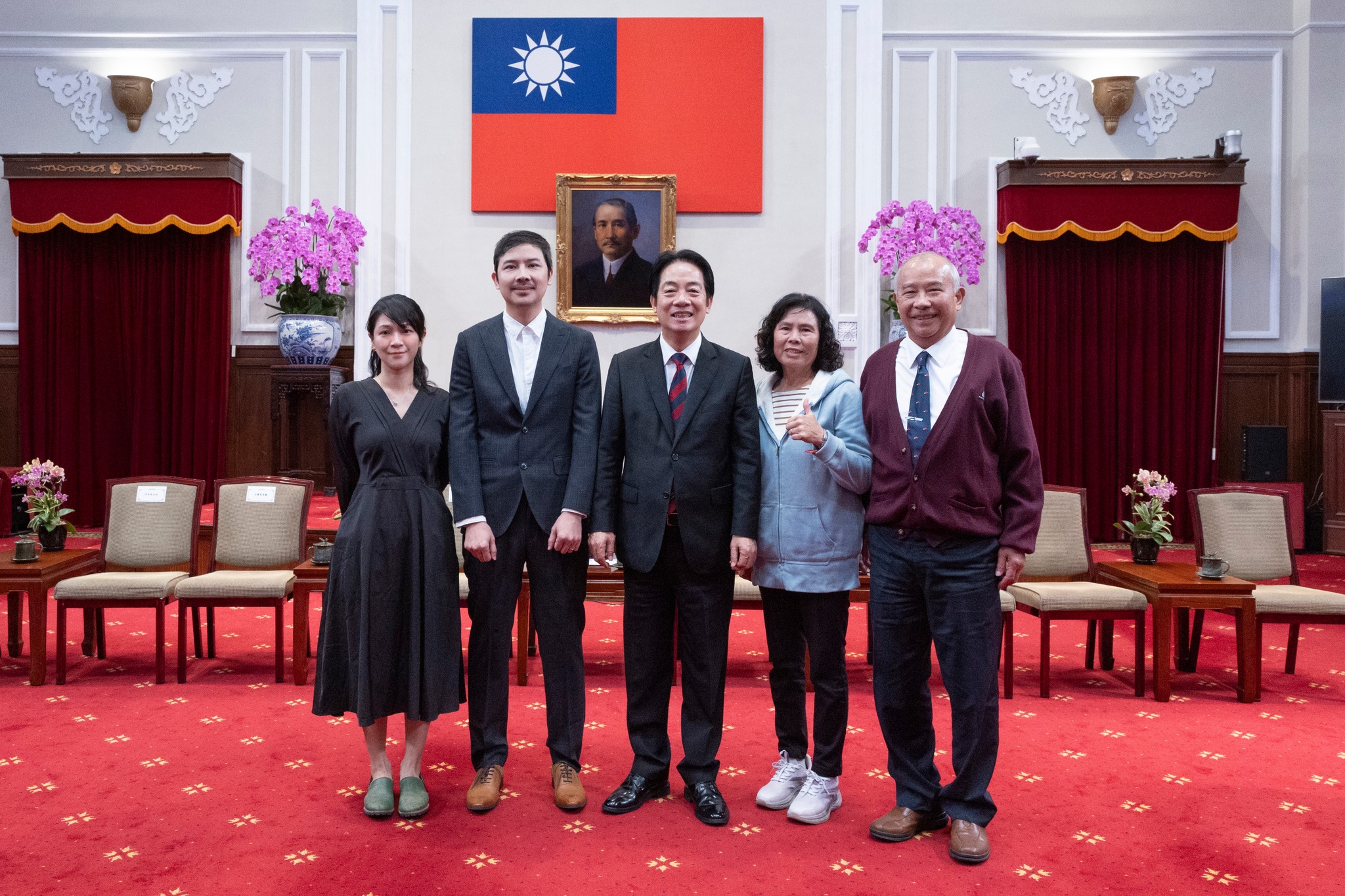 謝易成系友獲賴清德總統接見