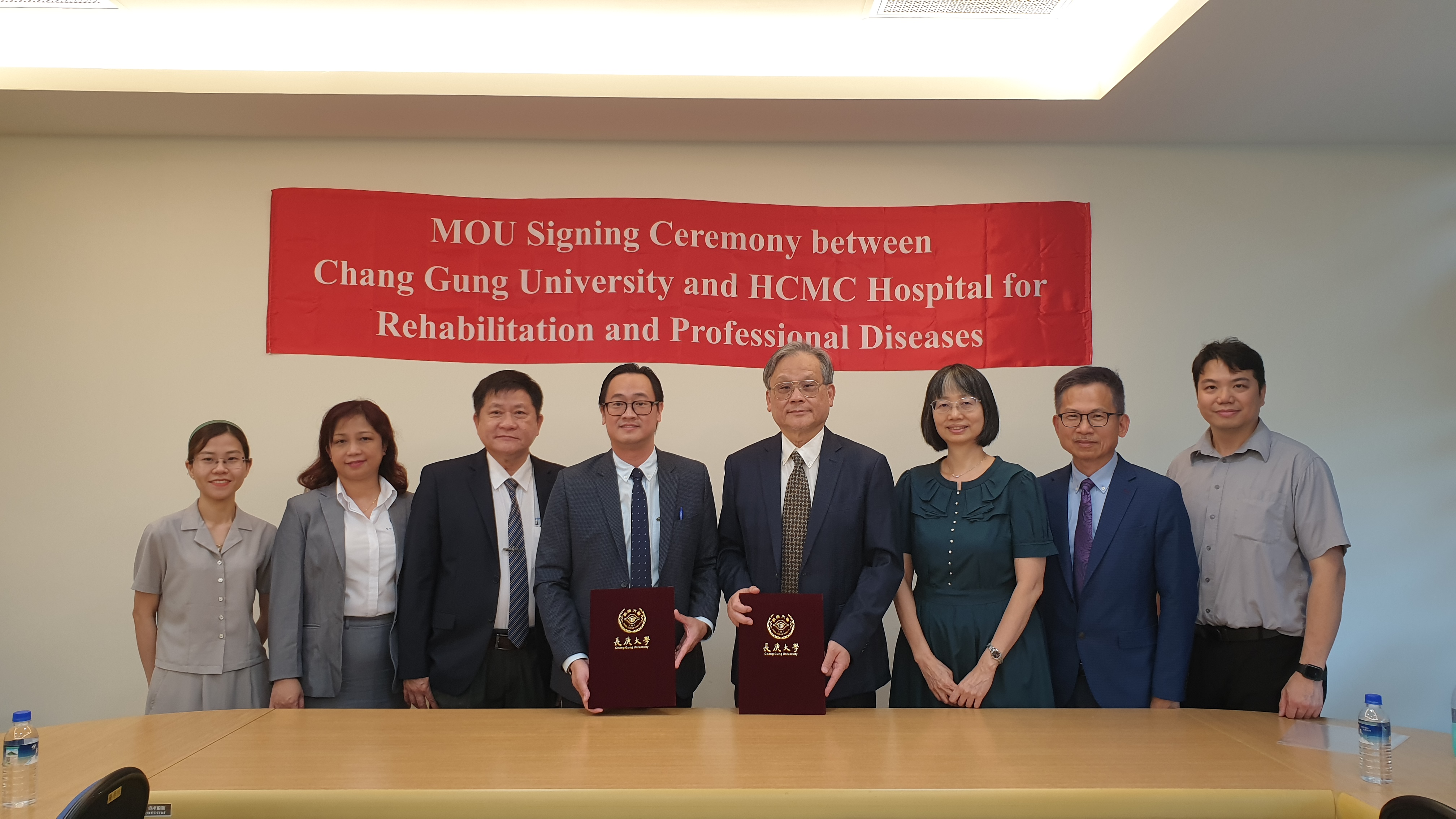【國際交流】越南胡志明市復健與專業疾病醫院參訪及簽署合作備忘錄